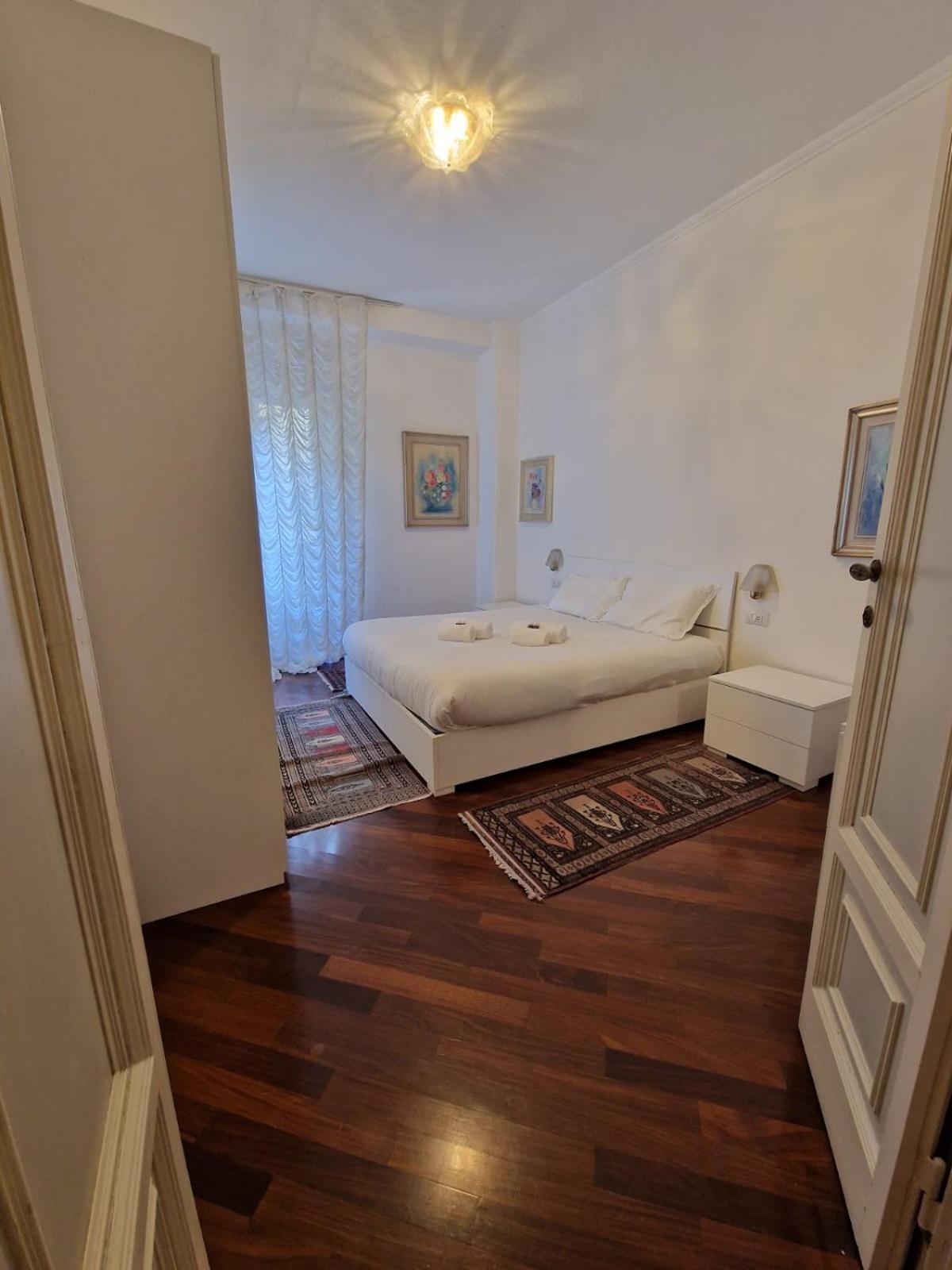 Apartamento Duomo - Fontana Cozy With Terrace Milán Exterior foto